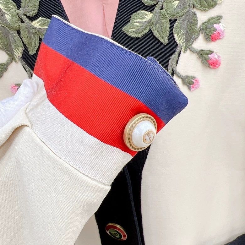 Gucci Gucci Beige Embroidered Jacket with Black Trim- DMC Size US S / EU 44-46 / 1 - 6 Thumbnail