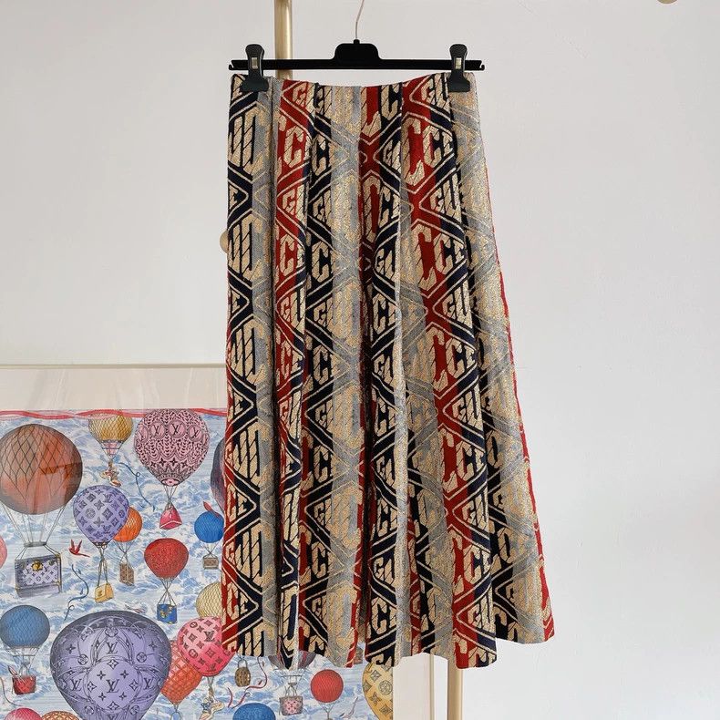 Gucci Gucci Logo Embroidered Midi Skirt Size 38- DMC Size US 38 / EU 54 - 2 Thumbnail