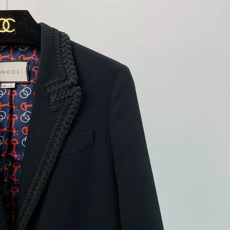 Gucci Gucci Black Woven Edged Blazer with Gold Buttons- DMC Size US M / EU 48-50 / 2 - 3 Thumbnail