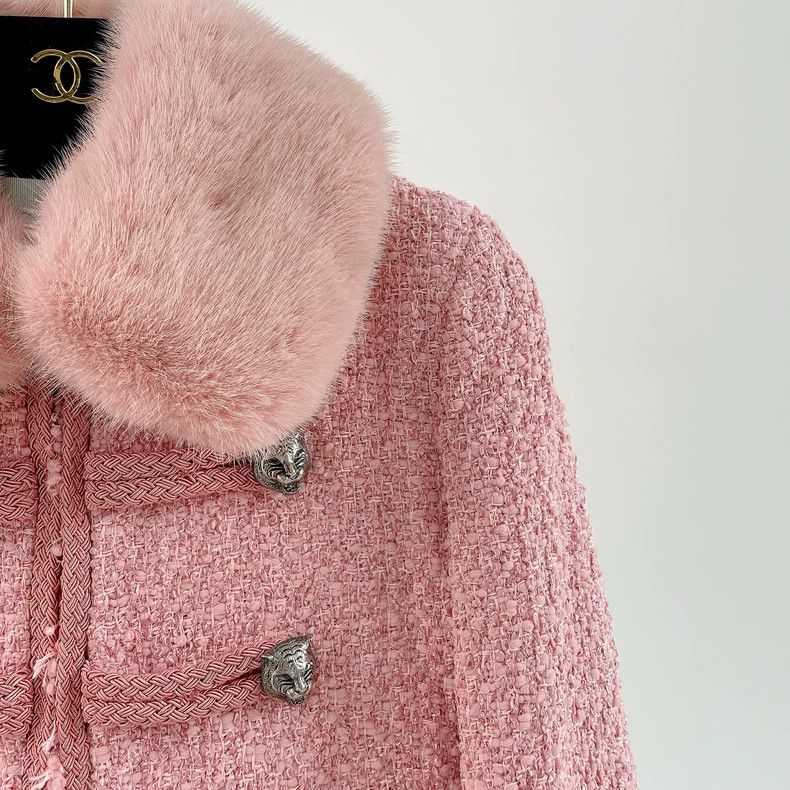 Gucci Gucci Pink Boucle Coat with Fur Collar- DMC Size US S / EU 44-46 / 1 - 3 Thumbnail