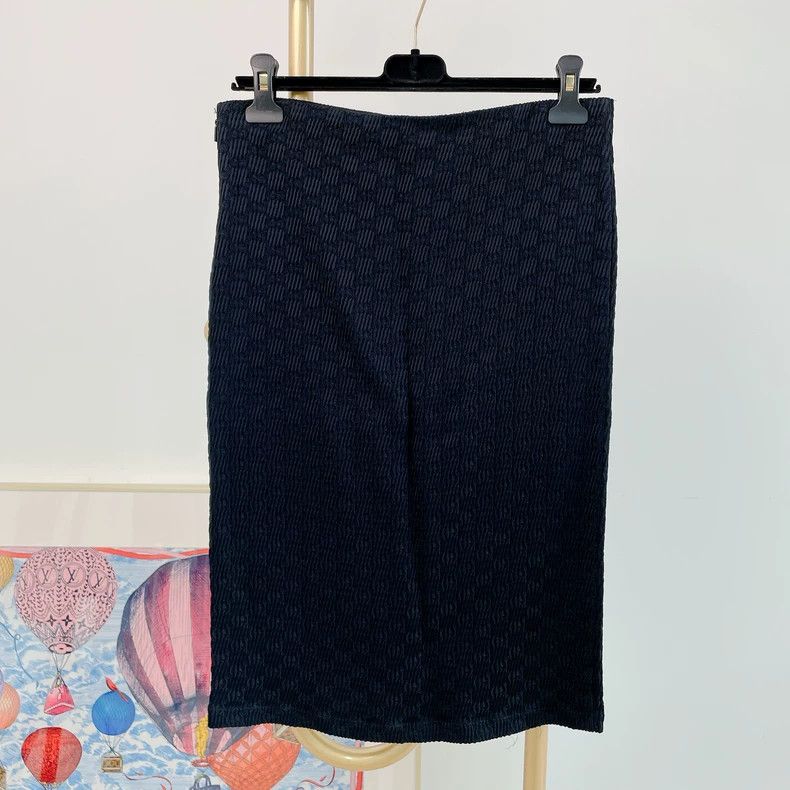 Gucci Gucci Black Logo Pattern Skirt Size 40- DMC Size US 31 - 2 Thumbnail