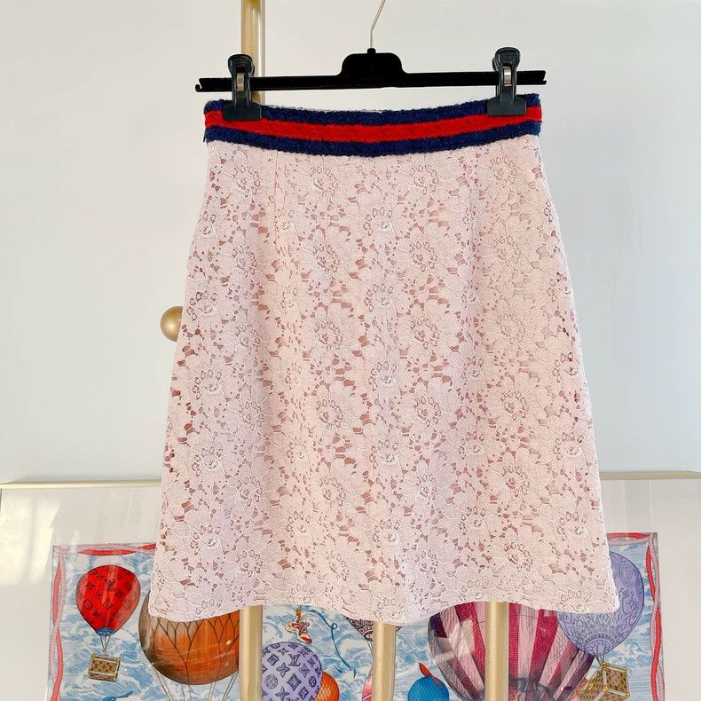 Gucci GUCCI Pink Lace Skirt With Tags- DMC Size US 31 - 2 Thumbnail
