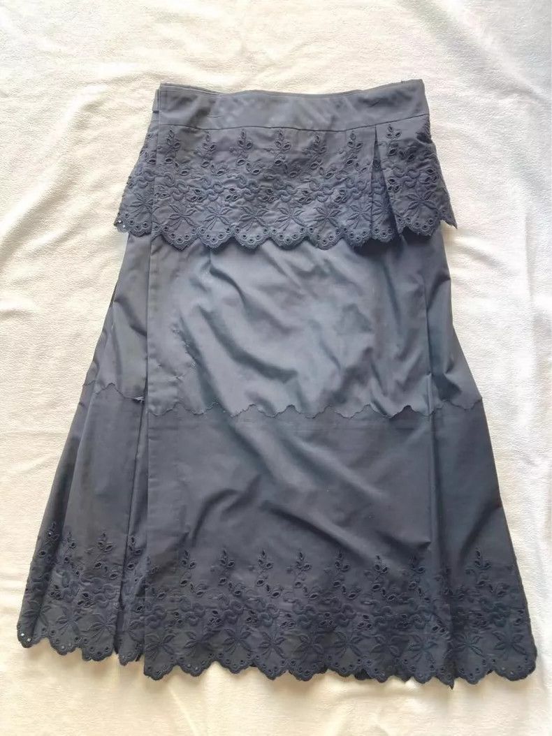 Comme des Garcons Beautiful Pleated Lace Skirt from Comme des Garcons- DMC Size US 26 / EU 42 - 5 Thumbnail