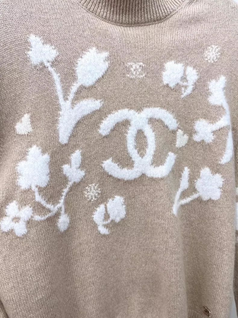 Chanel CHANEL New Wool Sweater with Floral Design- DMC Size US M / EU 48-50 / 2 - 3 Thumbnail