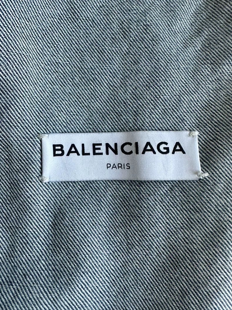Balenciaga Balenciaga Distressed Logo Denim Jacket- DMC Size US S / EU 44-46 / 1 - 4 Thumbnail