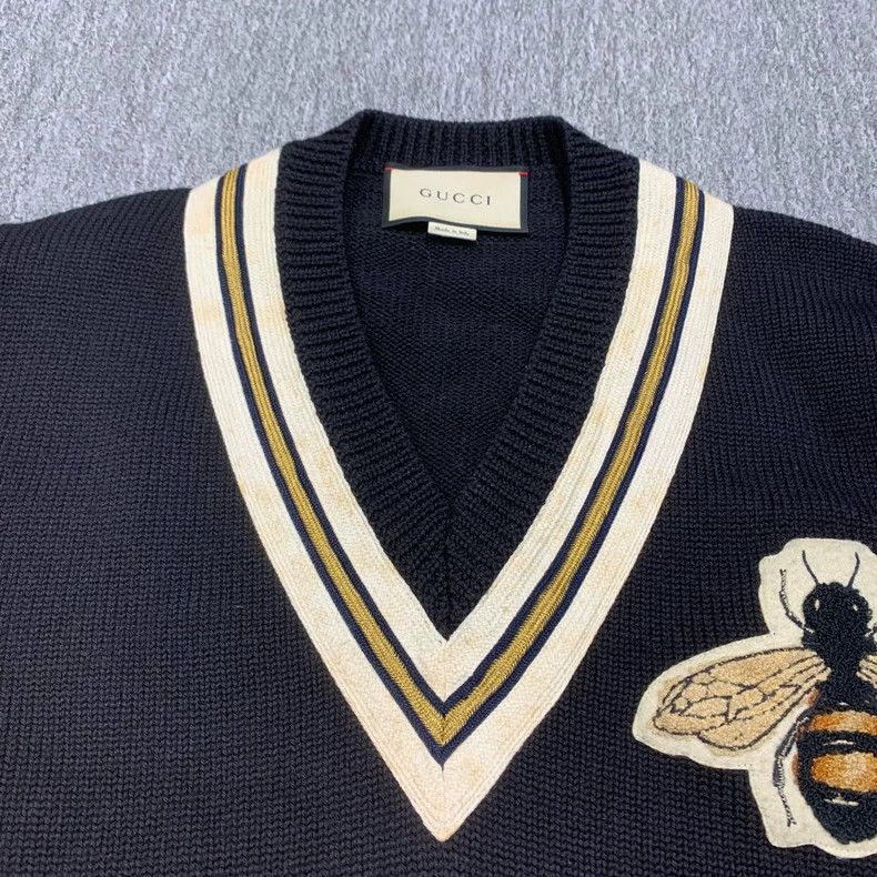 Gucci Gucci Bee V-Neck Knit Sweater Size S- DMC Size US S / EU 44-46 / 1 - 4 Thumbnail