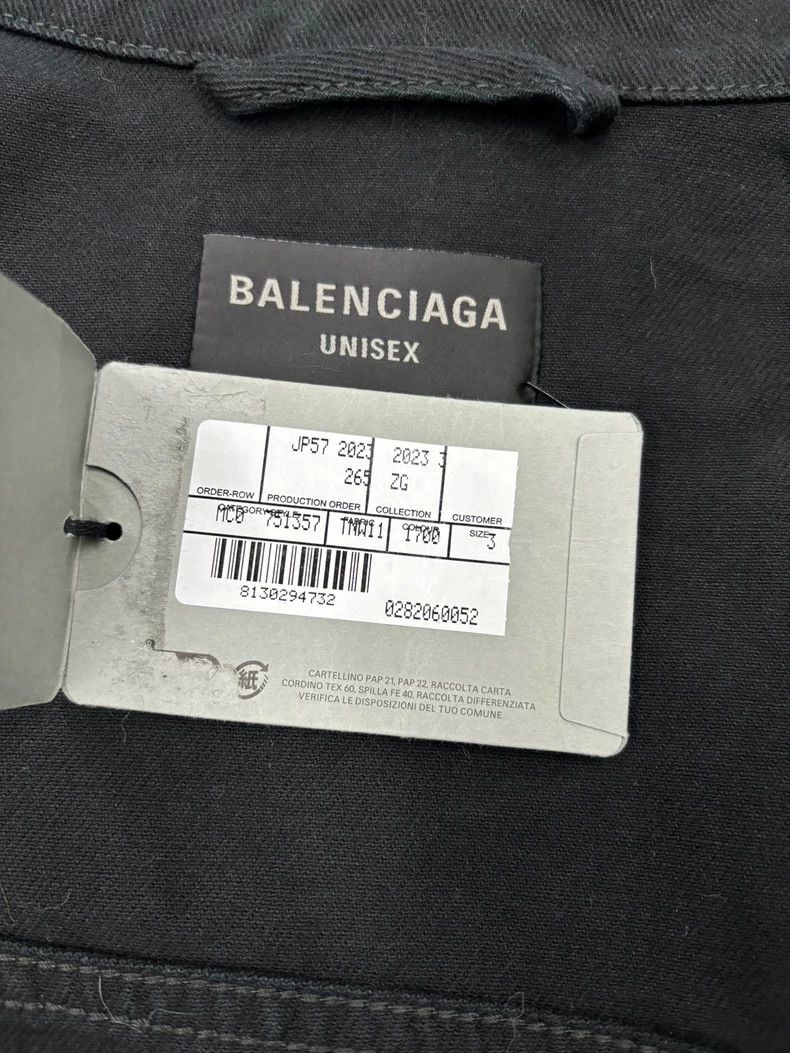 Balenciaga Balenciaga Valentine's Day Embroidered Denim Jacket- DMC Size US L / EU 52-54 / 3 - 3 Thumbnail