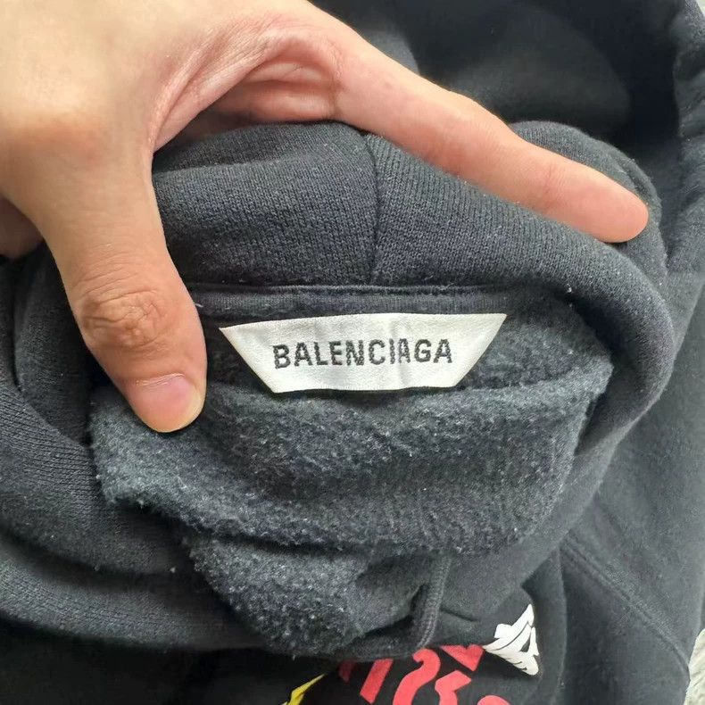 Balenciaga Balenciaga Multilingual Hoodie Size S- DMC Size US S / EU 44-46 / 1 - 4 Thumbnail