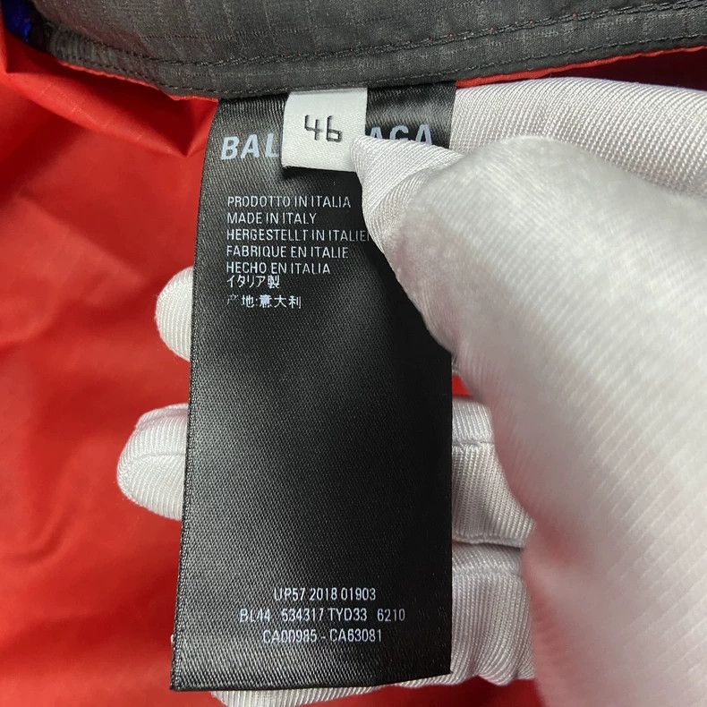 Balenciaga Balenciaga Red Blue Logo Windbreaker Jacket- DMC Size US L / EU 52-54 / 3 - 3 Thumbnail