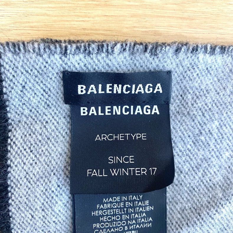 Balenciaga Balenciaga Large Logo Scarf 202x30 cm- DMC Size ONE SIZE - 5 Thumbnail