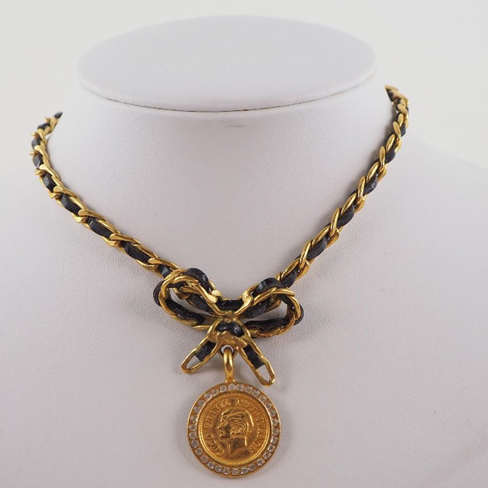Chanel Chanel Chanel Coin Ribbon Necklace Metal Necklace Size ONE SIZE - 7 Thumbnail