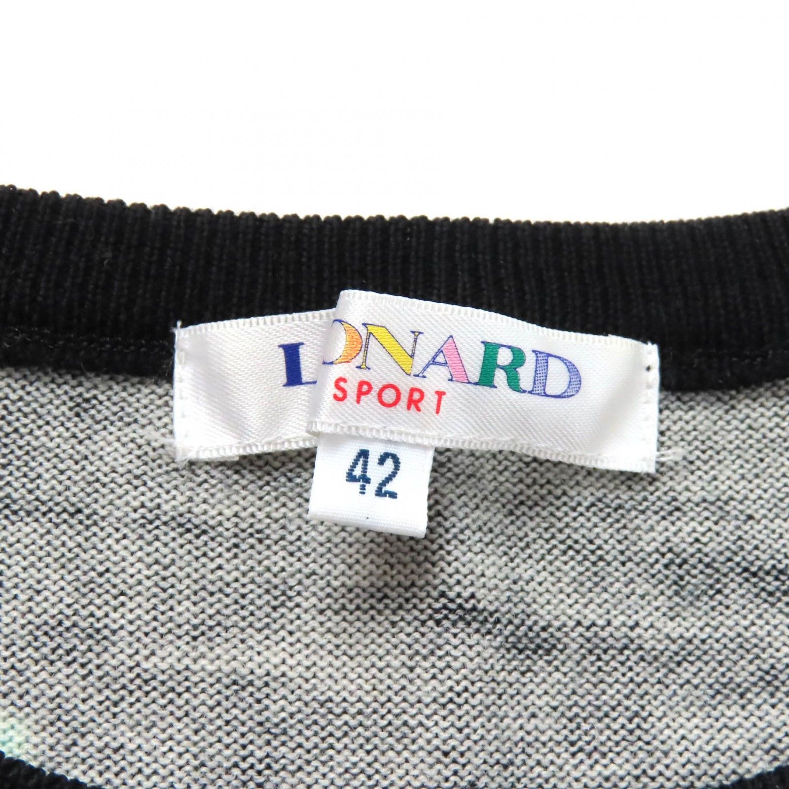 Other Other LEONARD SPORT Floral print Wool Knit Natural Material Tops DUTY FREE for USA Size ONE SIZE - 6 Thumbnail