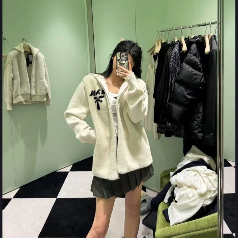 Prada PRADA Hooded Jacket with Logo Detail- DMC Size US M / EU 48-50 / 2 - 6 Thumbnail