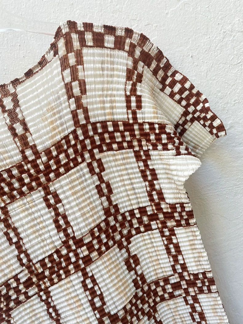 Issey Miyake Issey Miyake Geometric Pleated Short Sleeve Top- DMC Size US M / EU 48-50 / 2 - 8 Thumbnail