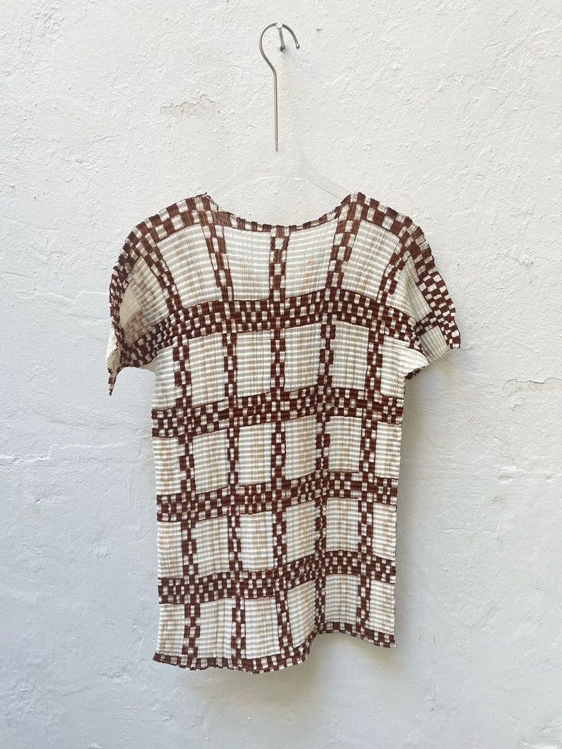 Issey Miyake Issey Miyake Geometric Pleated Short Sleeve Top- DMC Size US M / EU 48-50 / 2 - 5 Thumbnail