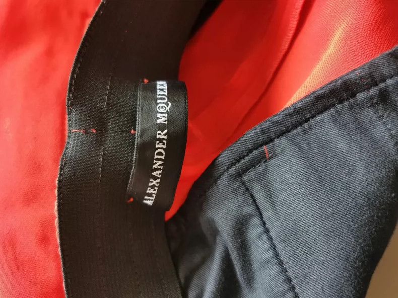 Alexander McQueen Alexander Mcqueen Red Pants with Stretch Waistband- DMC Size US 36 / EU 52 - 4 Thumbnail