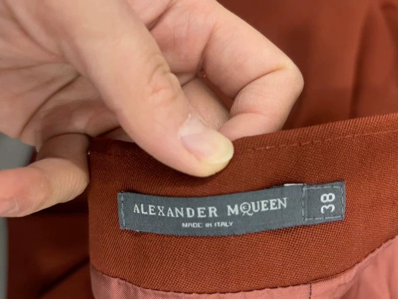 Alexander McQueen Alexander McQueen Pleated Midi Skirt Size 38- DMC Size US 38 / EU 54 - 7 Thumbnail