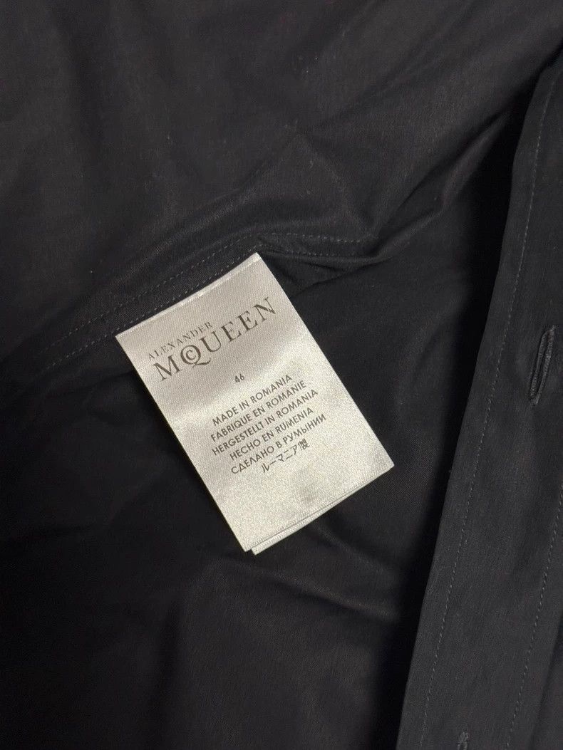 Alexander McQueen Alexander Mcqueen Black Shirt with Unique Design- DMC Size US S / EU 44-46 / 1 - 5 Thumbnail