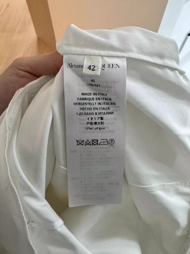 Alexander McQueen Alexander McQueen White Dress, Brand New Condition- DMC Size US 31 - 6 Thumbnail