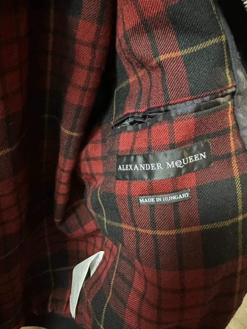 Alexander McQueen Alexander McQueen Skull Embossed Jacket Size 48- DMC Size US L / EU 52-54 / 3 - 4 Thumbnail