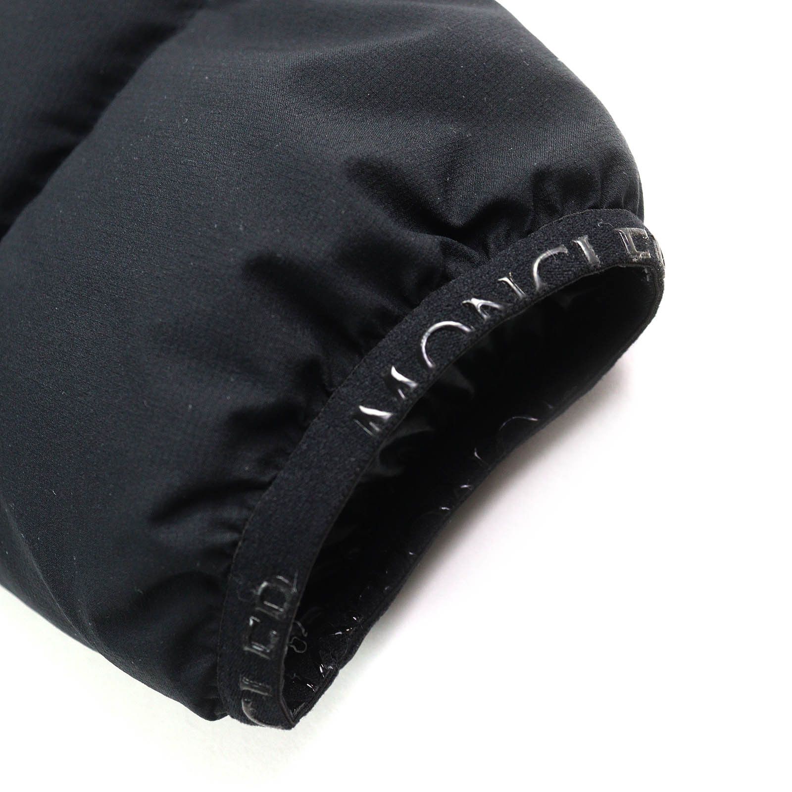 Moncler Moncler Moncler SABOR Nylon Polyester Down Jacket Others Outerwear Size ONE SIZE - 6 Thumbnail