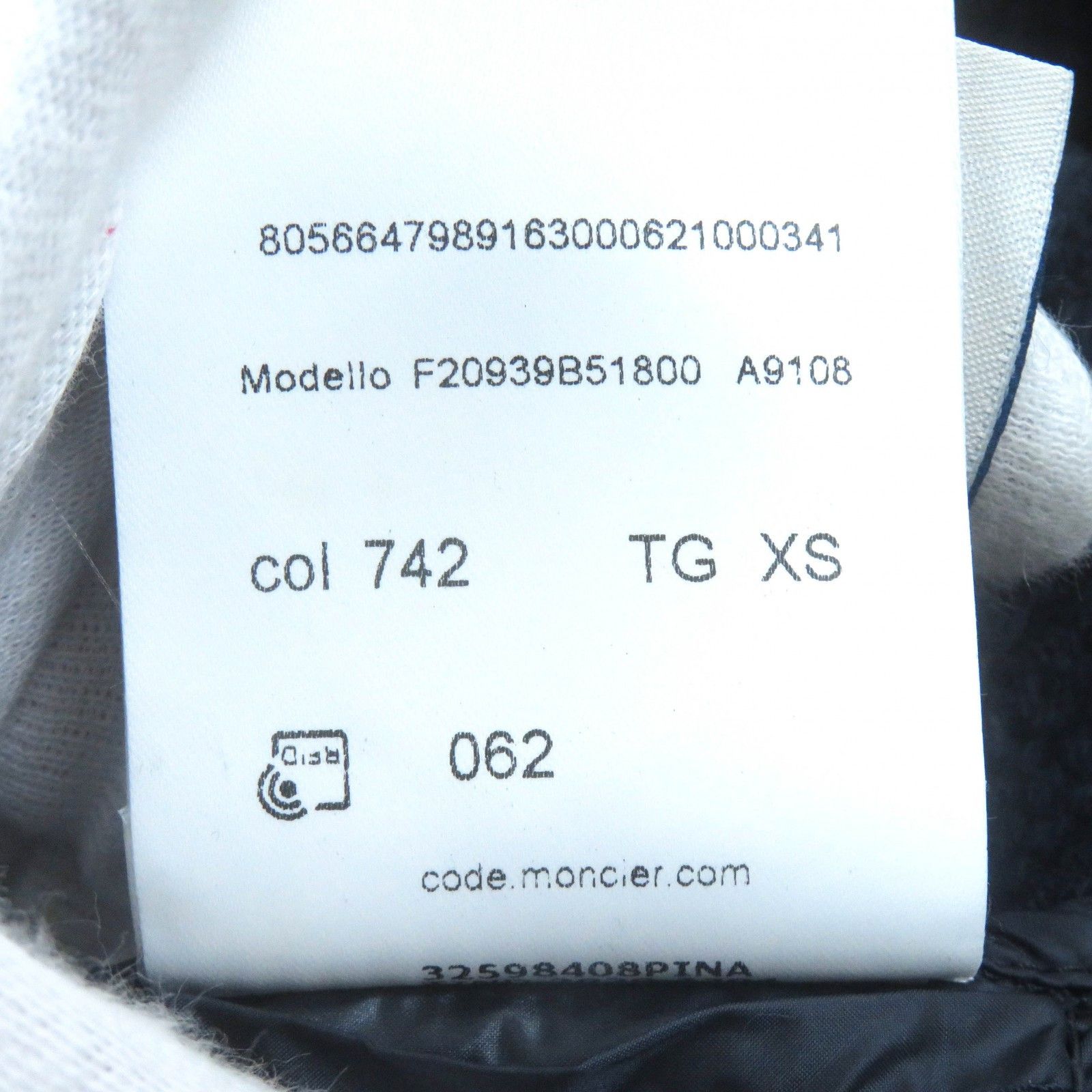 Moncler Moncler Moncler Cardigan Tricot Wool Cashmere Cardigan Others Outerwear Size ONE SIZE - 13 Thumbnail