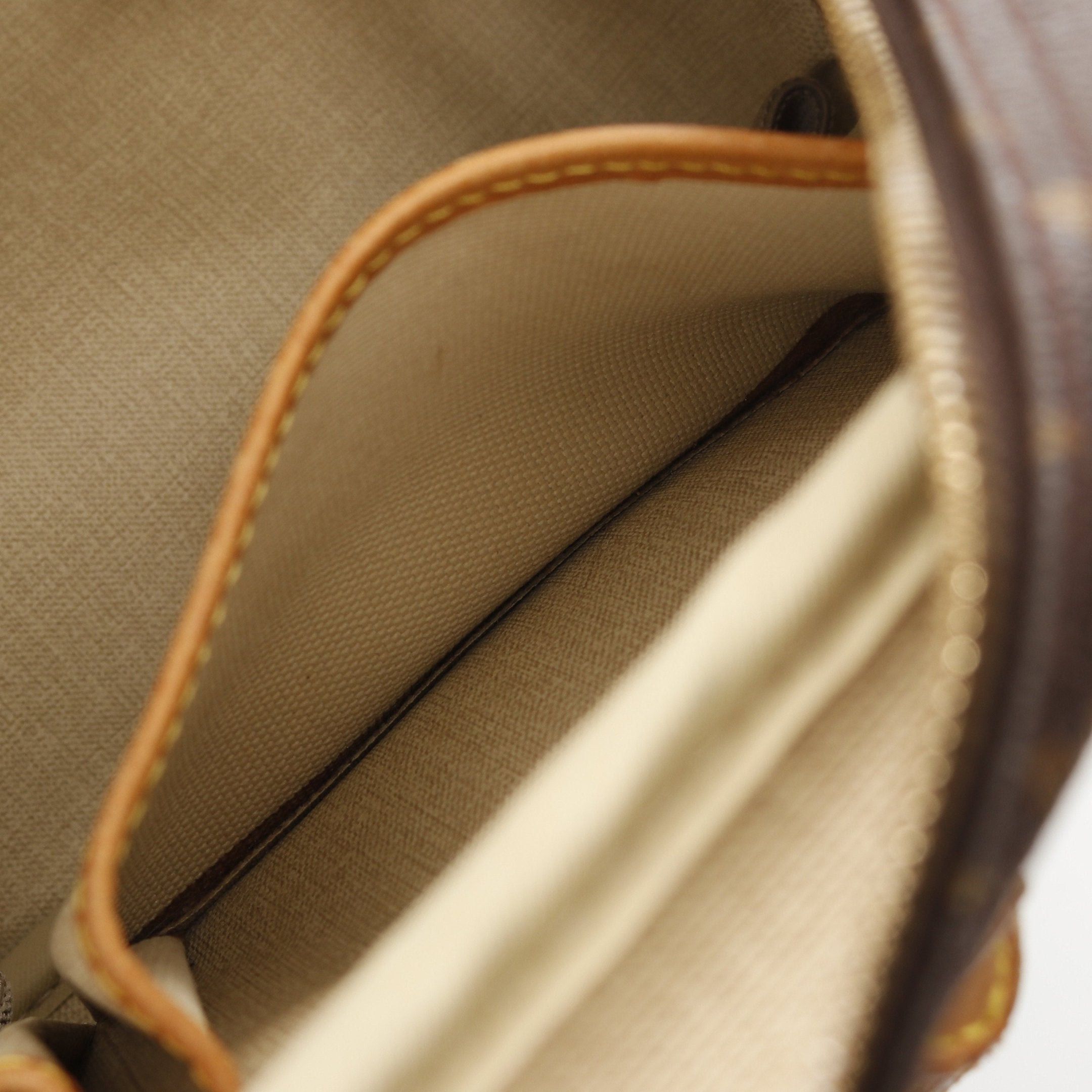 Louis Vuitton Louis Vuitton Deauville Bowling Vanity Monogram Handbag Leather Brown Size ONE SIZE - 9 Thumbnail
