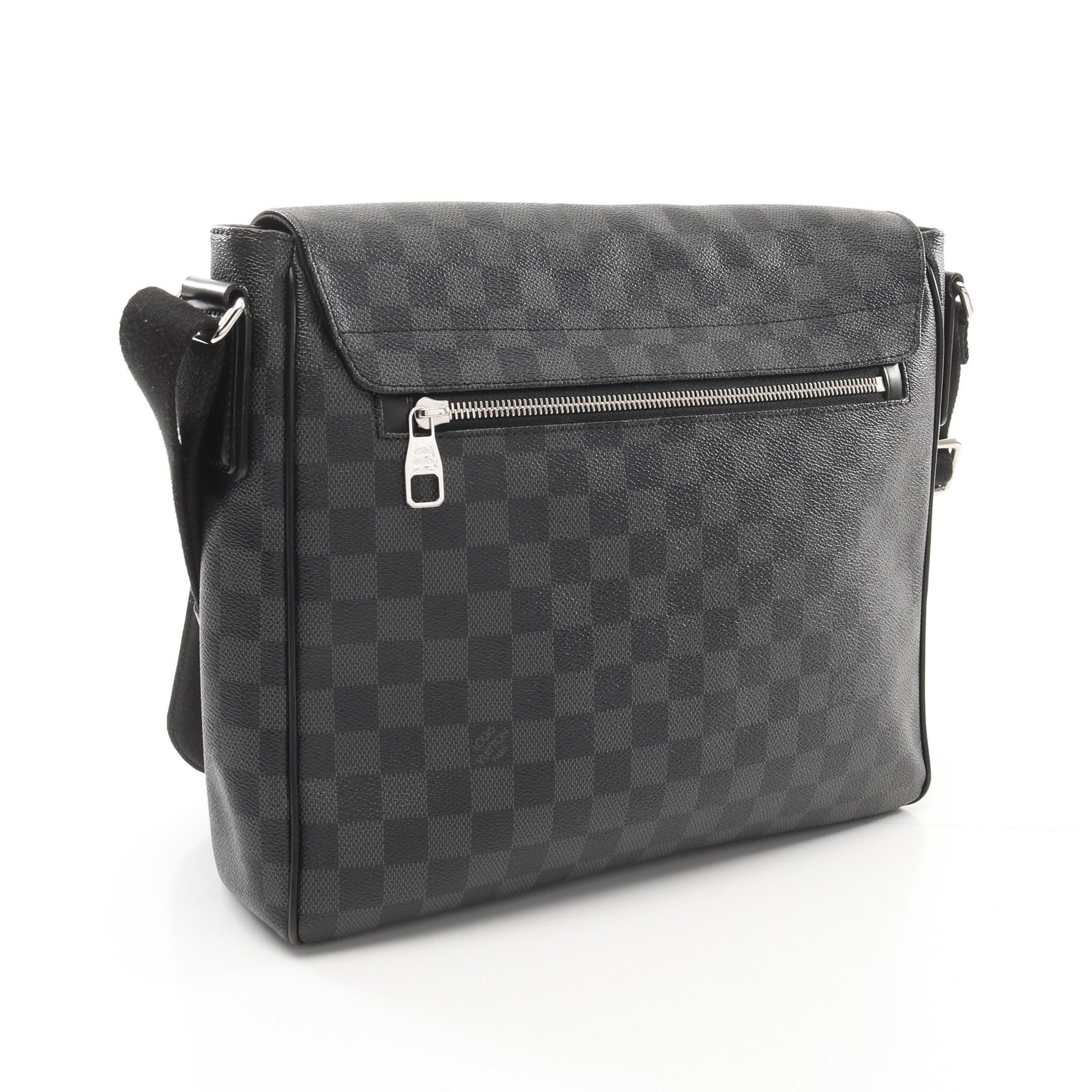 Louis Vuitton Louis Vuitton District Mm Damier Graphite Shoulder Bag Leather Black Size ONE SIZE - 2 Thumbnail