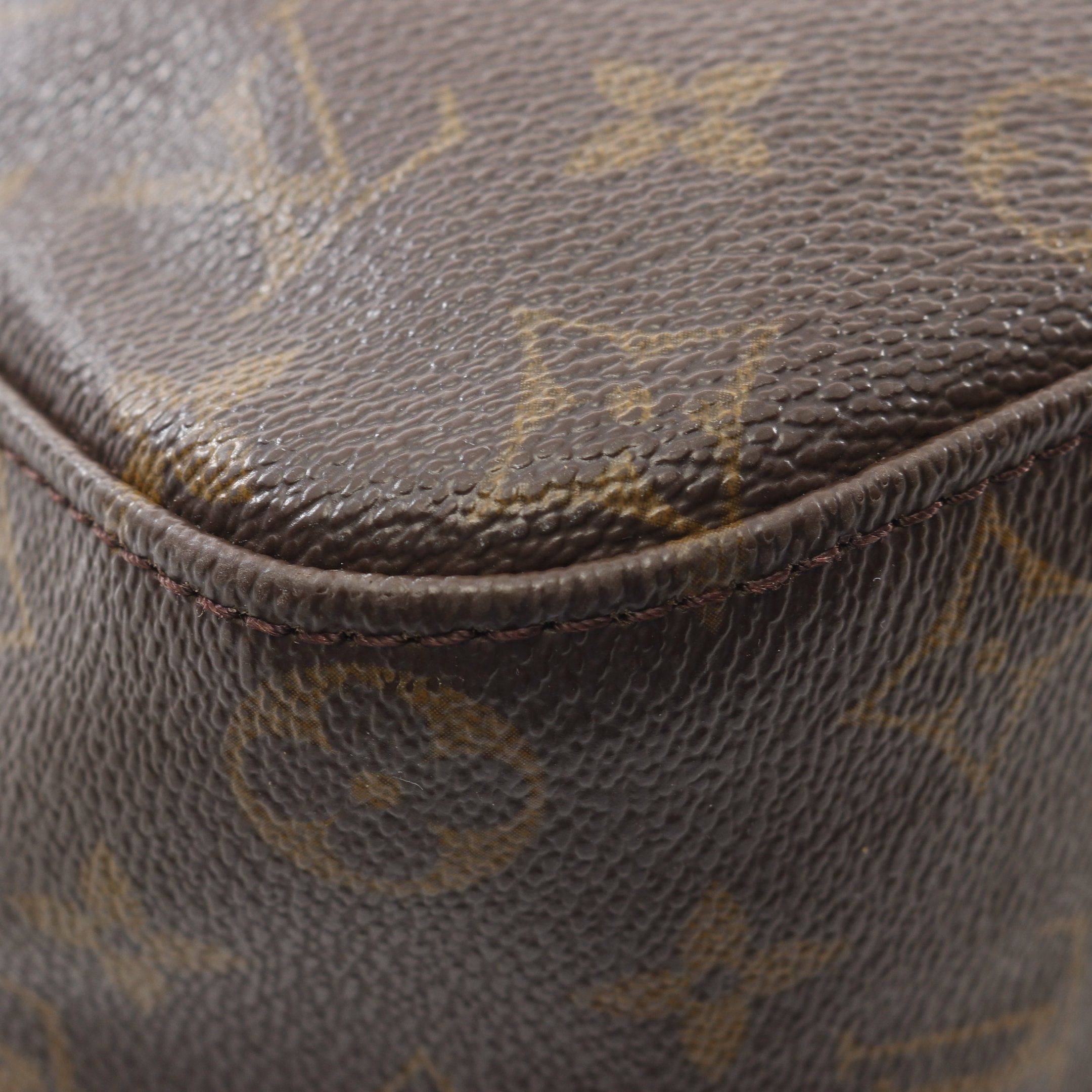 Louis Vuitton Louis Vuitton Looping Gm Monogram Shoulder Bag Leather Brown Size ONE SIZE - 8 Thumbnail