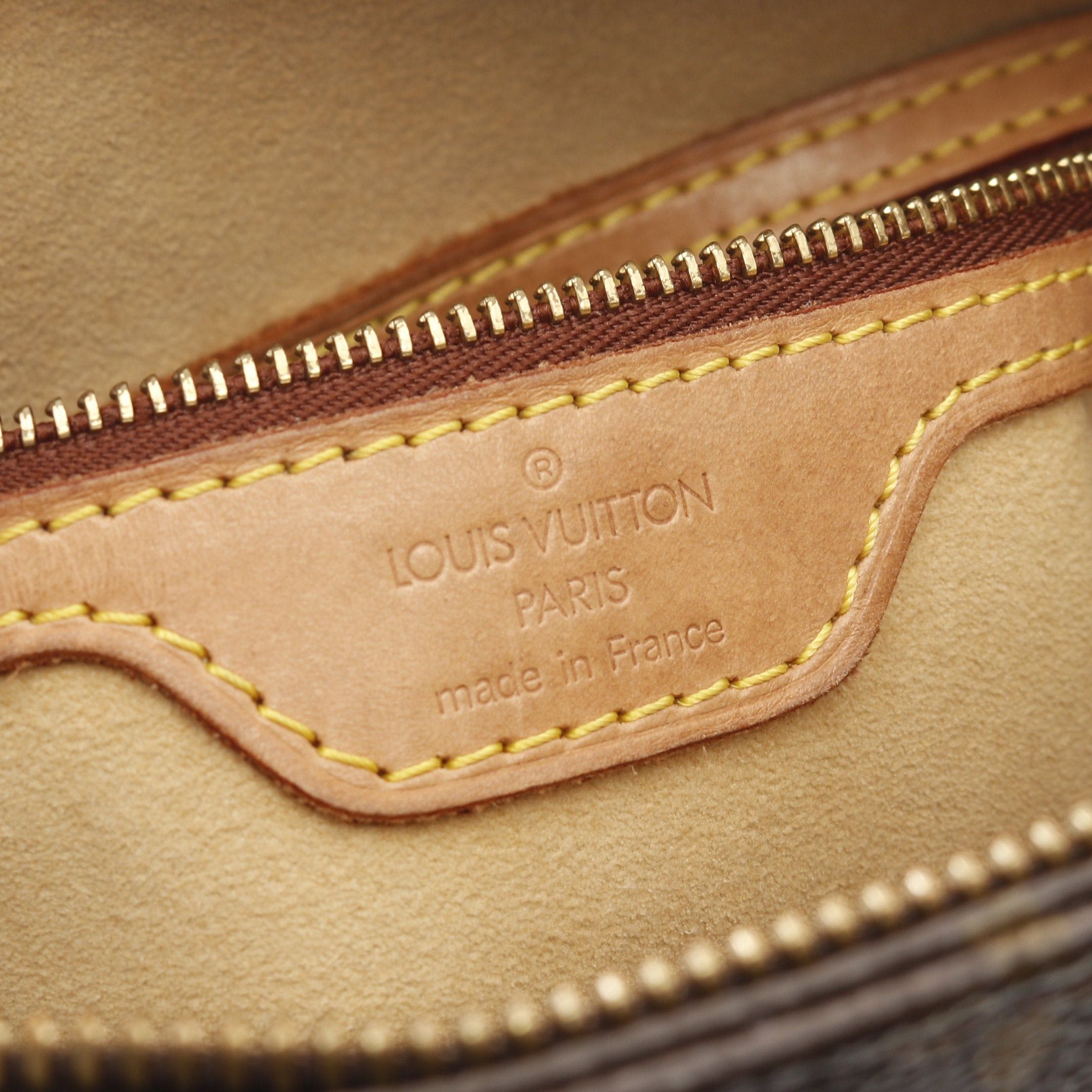 Louis Vuitton Louis Vuitton Looping Gm Monogram Shoulder Bag Leather Brown Size ONE SIZE - 4 Thumbnail