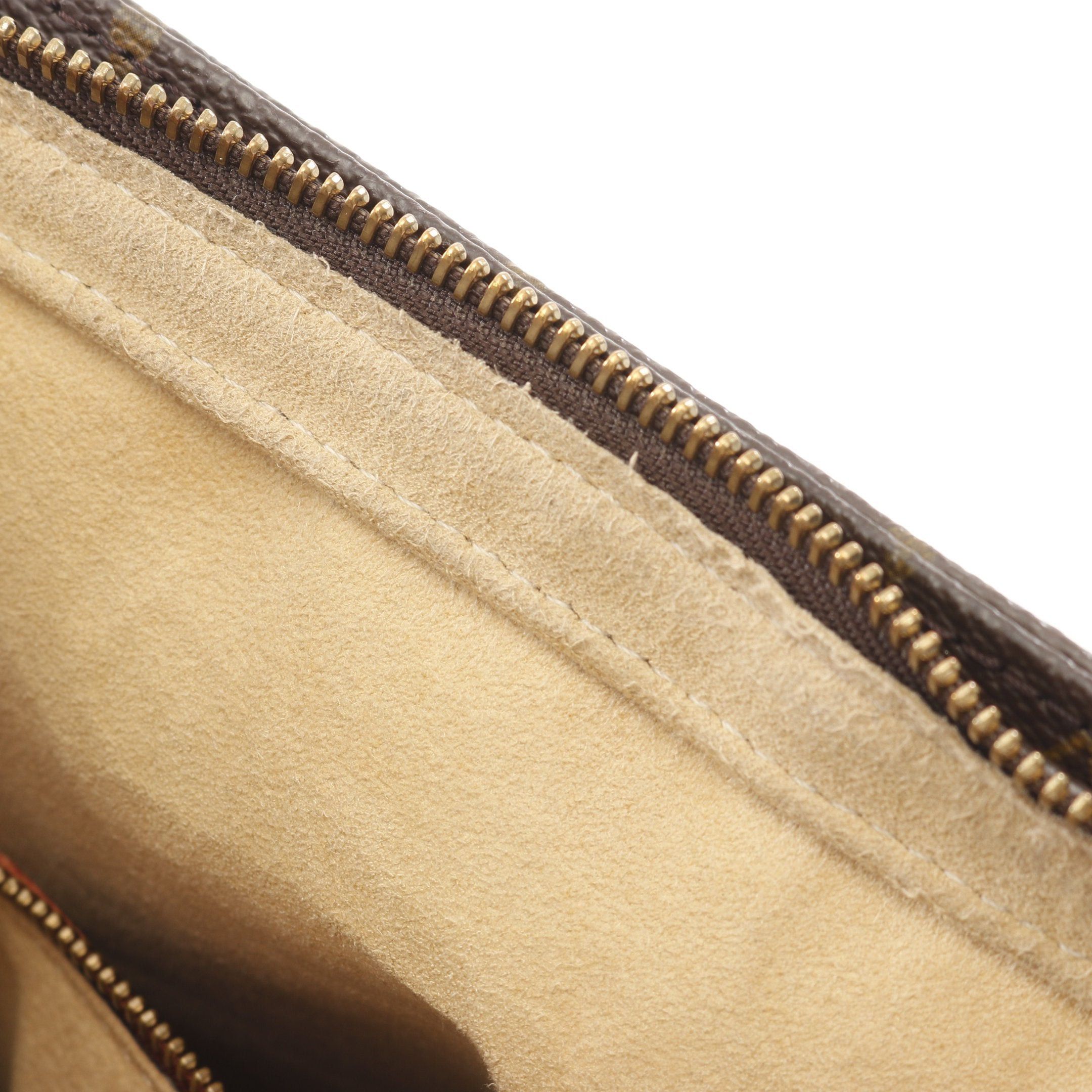 Louis Vuitton Louis Vuitton Looping Gm Monogram Shoulder Bag Leather Brown Size ONE SIZE - 11 Thumbnail