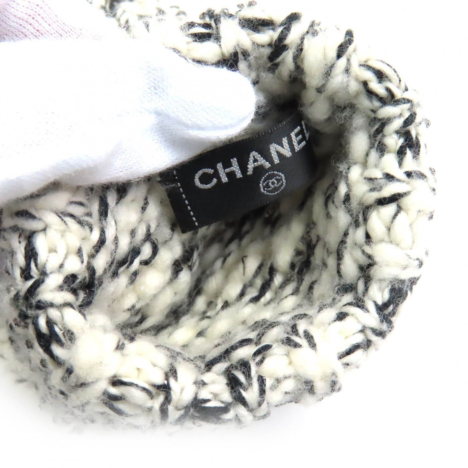 Chanel Chanel P39194 COCO Mark Rhinestone Wool Cashmere Gloves