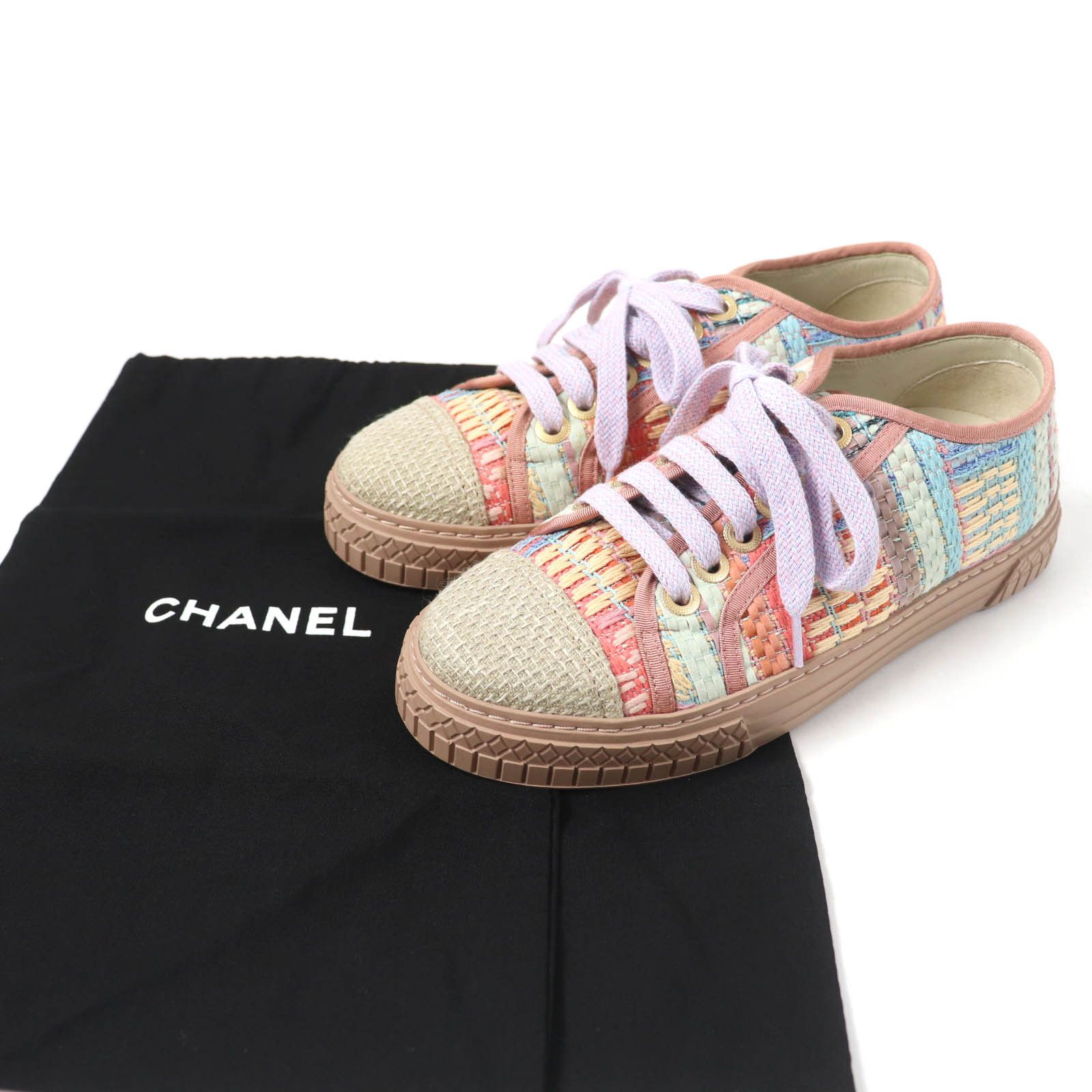 CHANELコレクション Chanel Chanel Chanel COCO Mark Tweed Leather Sneakers