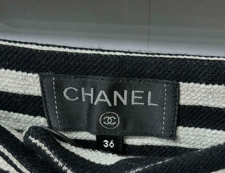 Chanel Black and White Striped Wide Leg Pants- DMC Size US 36 / EU 52 - 5 Thumbnail