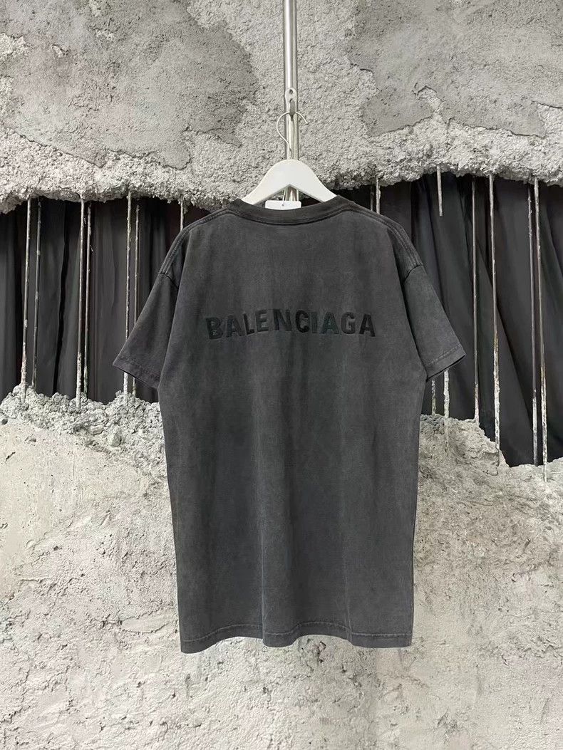 Balenciaga Balenciaga Distressed Short Sleeve T-Shirt- DMC Size US XS / EU 42 / 0 - 2 Thumbnail