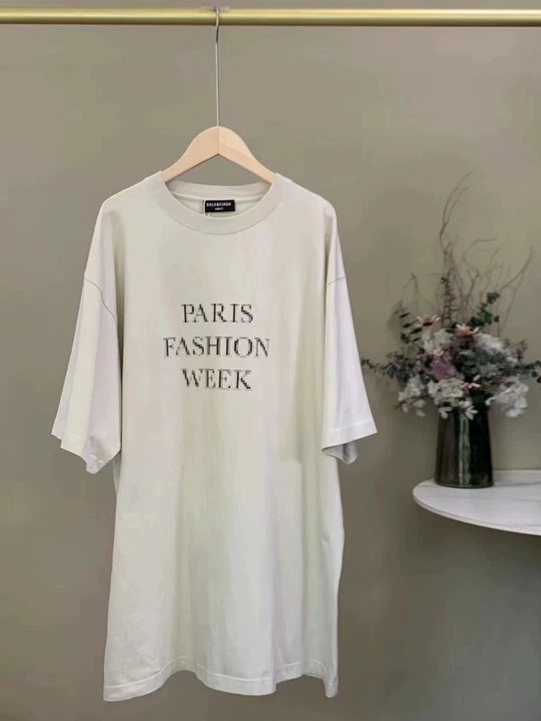 Balenciaga Balenciaga Paris Fashion Week Short Sleeve T-Shirt- DMC Size US XS / EU 42 / 0 - 2 Thumbnail