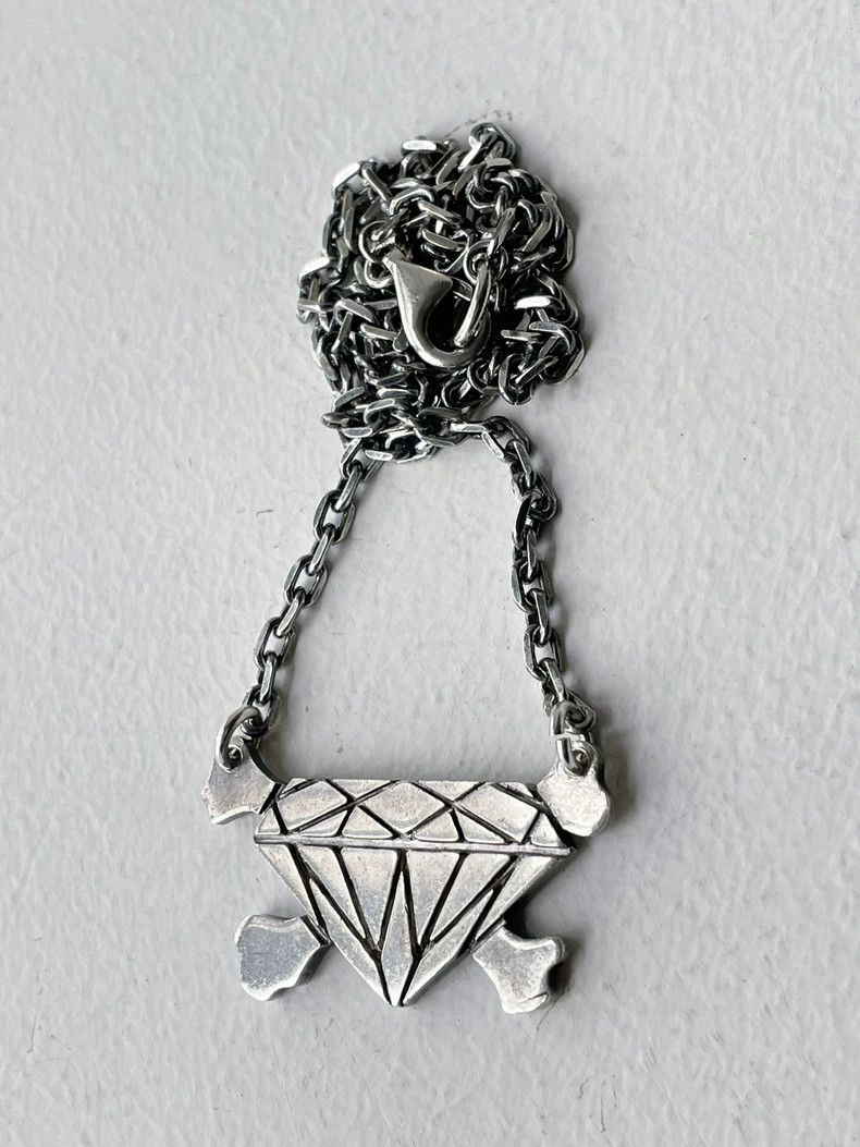 Undercover Undercover Diamond Crossbones Necklace in Silver- DMC Size ONE SIZE - 3 Thumbnail