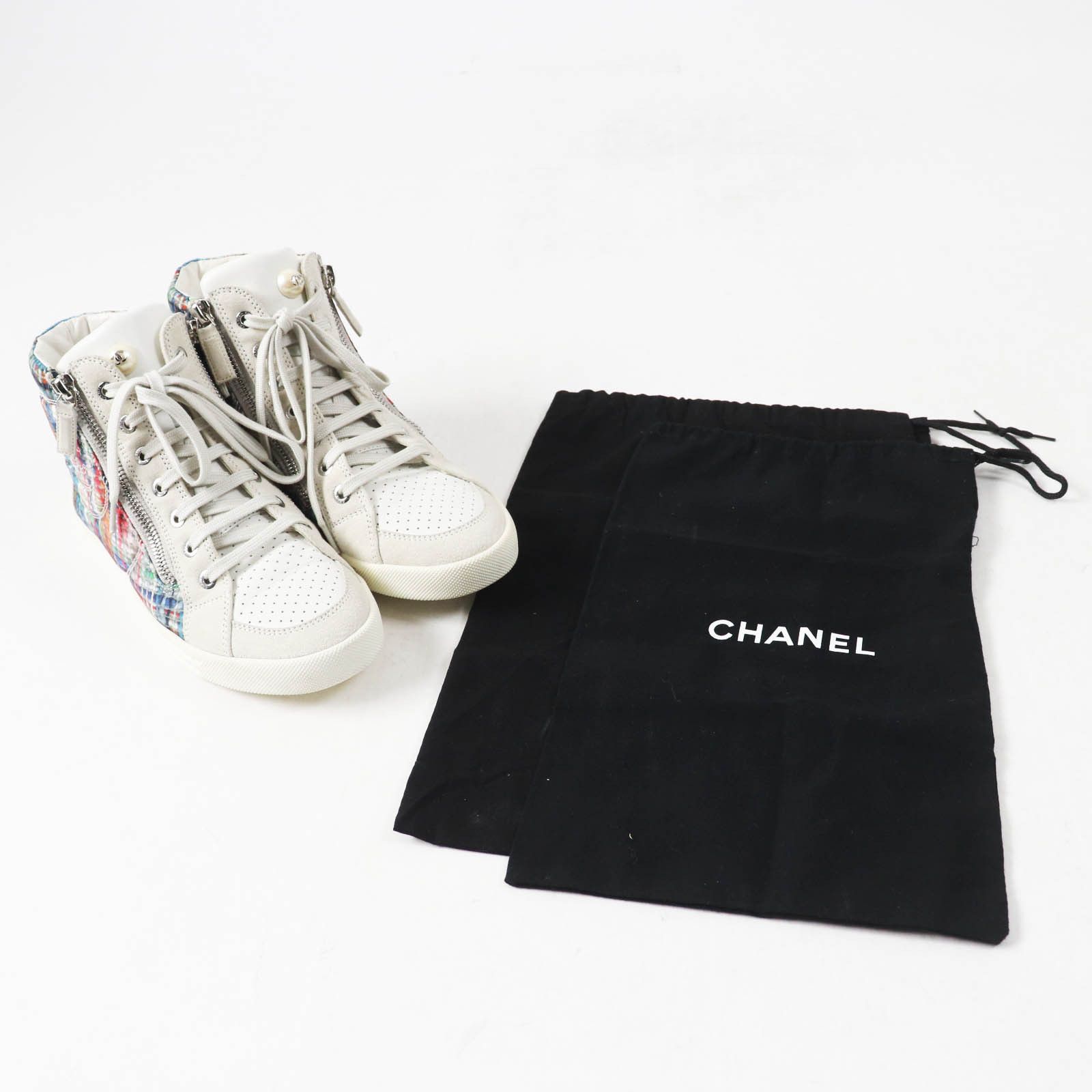 Chanel Chanel Chanel G29918 F Pearl COCO Mark Check Pattern Print Suede leather High cut sneakers Suede Shoes G29918 Size ONE SIZE - 2 Thumbnail