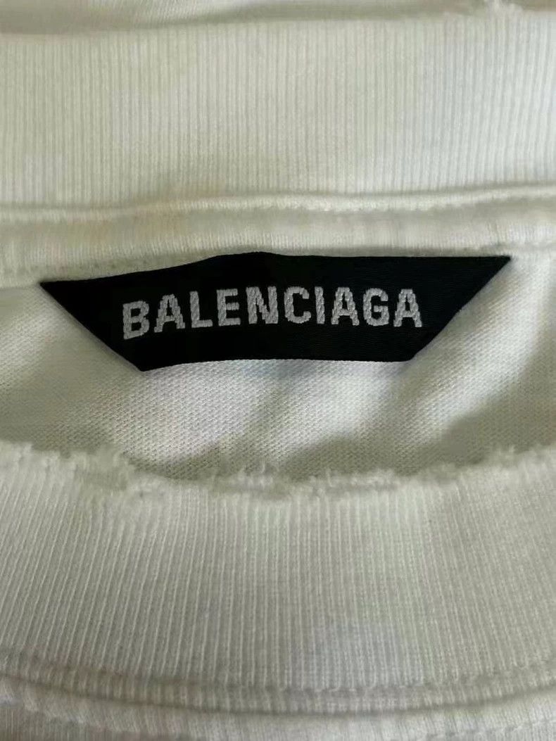 Balenciaga Balenciaga White Vintage Castle Short Sleeve T-Shirt- DMC Size US L / EU 52-54 / 3 - 3 Thumbnail