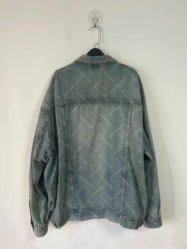 Balenciaga Balenciaga SS24 Printed Denim Jacket- DMC Size US S / EU 44-46 / 1 - 2 Thumbnail