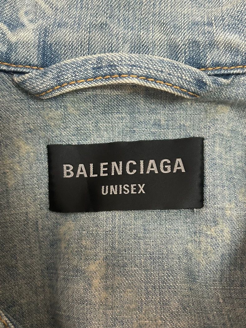 Balenciaga Balenciaga SS24 Printed Denim Jacket- DMC Size US S / EU 44-46 / 1 - 3 Thumbnail