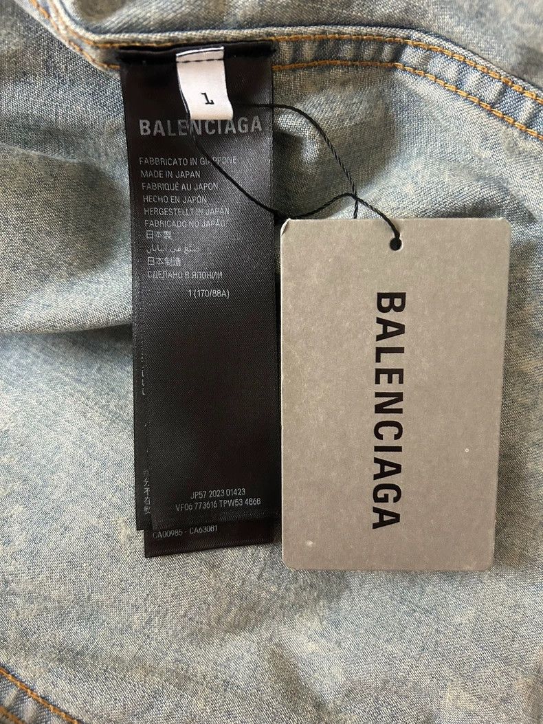 Balenciaga Balenciaga SS24 Printed Denim Jacket- DMC Size US S / EU 44-46 / 1 - 4 Thumbnail