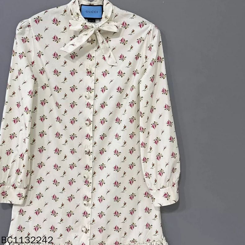 Gucci Cherry Printed Dress with Bow Detail- DMC Size US 36 / EU 52 - 2 Thumbnail