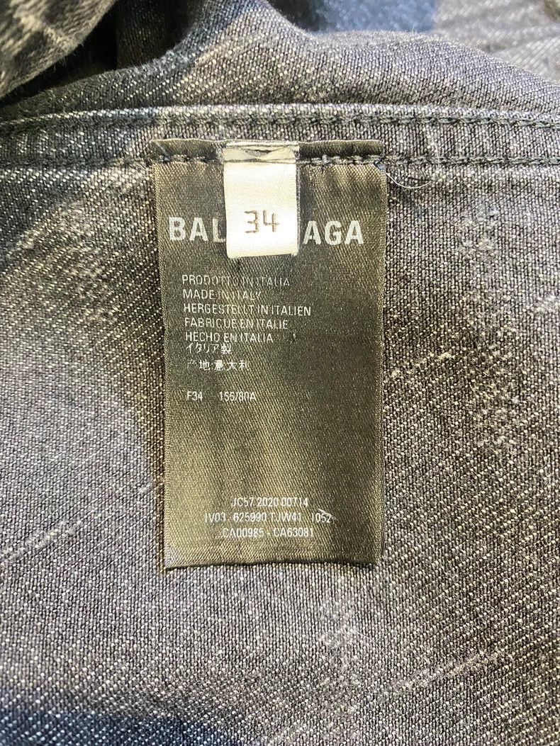 Balenciaga Balenciaga Distressed Logo Denim Jacket- DMC Size US S / EU 44-46 / 1 - 7 Thumbnail