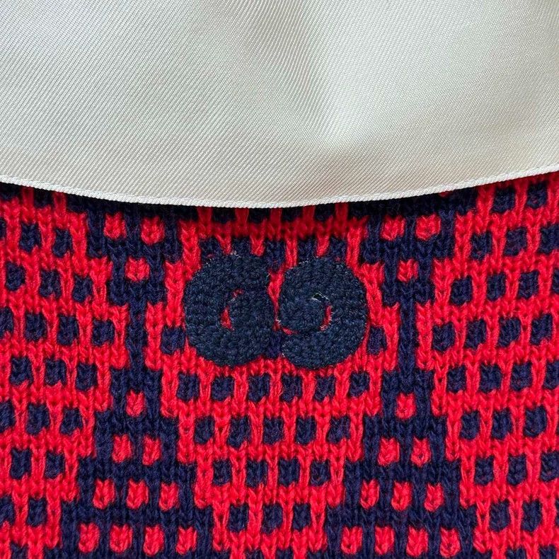 Gucci Gucci Knit Vest with White Collar- DMC Size US XS / EU 42 / 0 - 3 Thumbnail
