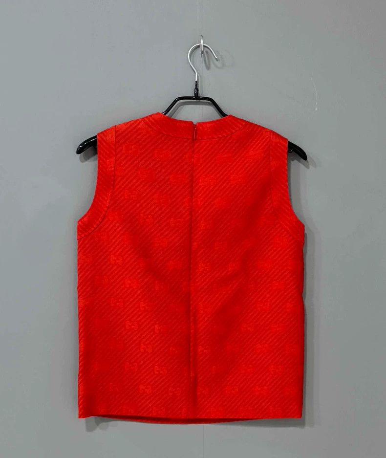 Gucci Red Patterned Sleeveless Top by Gucci- DMC Size US S / EU 44-46 / 1 - 4 Thumbnail