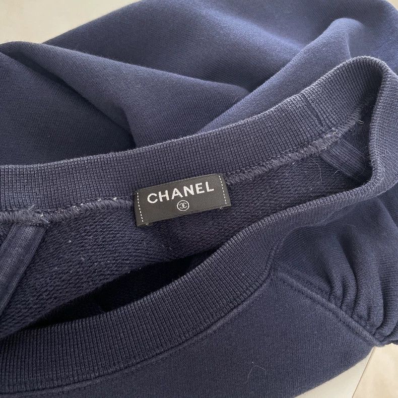 Chanel CHANEL Navy Short Sleeve Top with Design- DMC Size US S / EU 44-46 / 1 - 7 Thumbnail