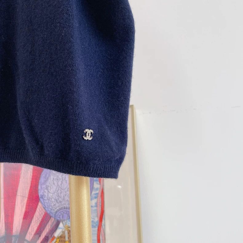 Chanel CHANEL Blue Turtleneck Knit Top with Embellishment- DMC Size US M / EU 48-50 / 2 - 3 Thumbnail