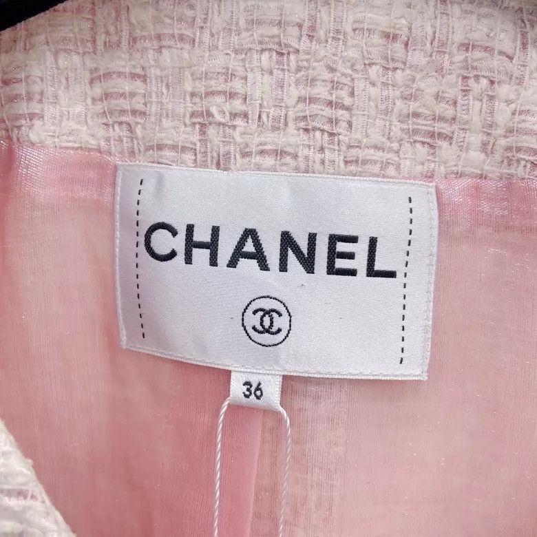 Chanel Pink Chanel Coat Size 36 Like New- DMC Size US S / EU 44-46 / 1 - 7 Thumbnail
