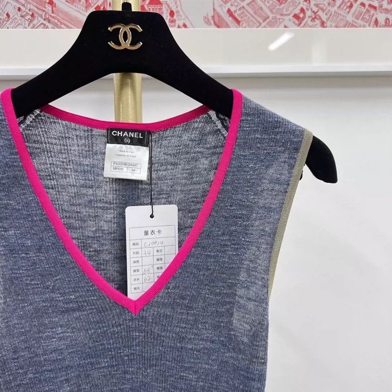Chanel Chanel Gray V-Neck Sleeveless Top- DMC Size US S / EU 44-46 / 1 - 4 Thumbnail